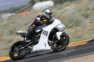 media/Apr-13-2024-SoCal Trackdays (Sat) [[f1617382bd]]/3-Turn 4 (1010am)/